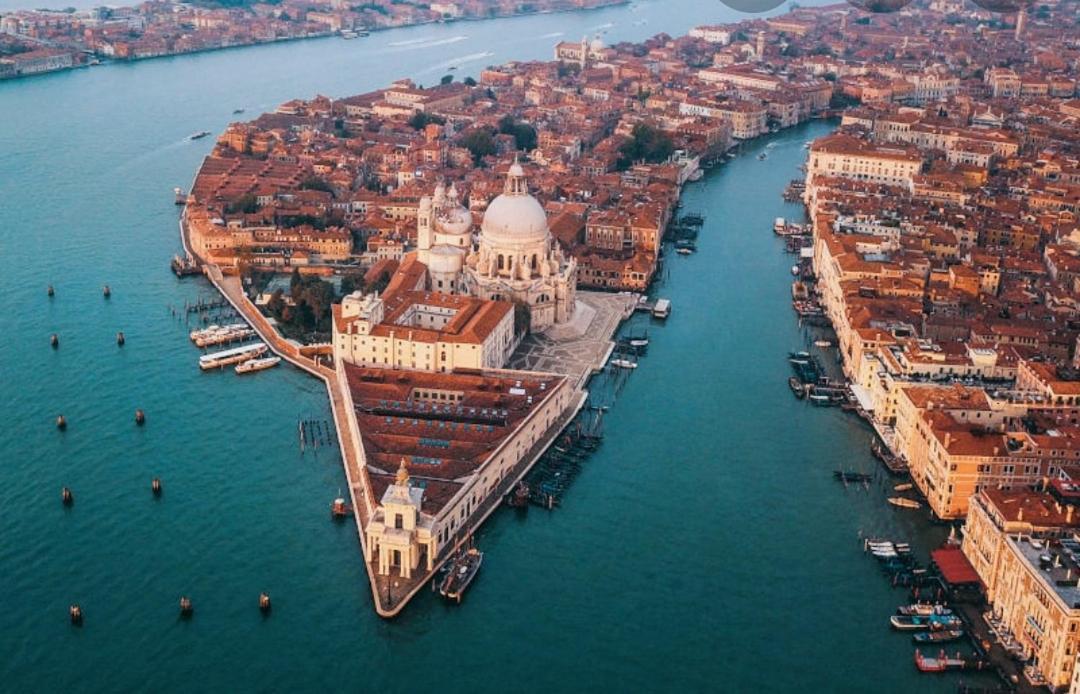 Locanda Ai Santi Apostoli Venecia Exterior foto